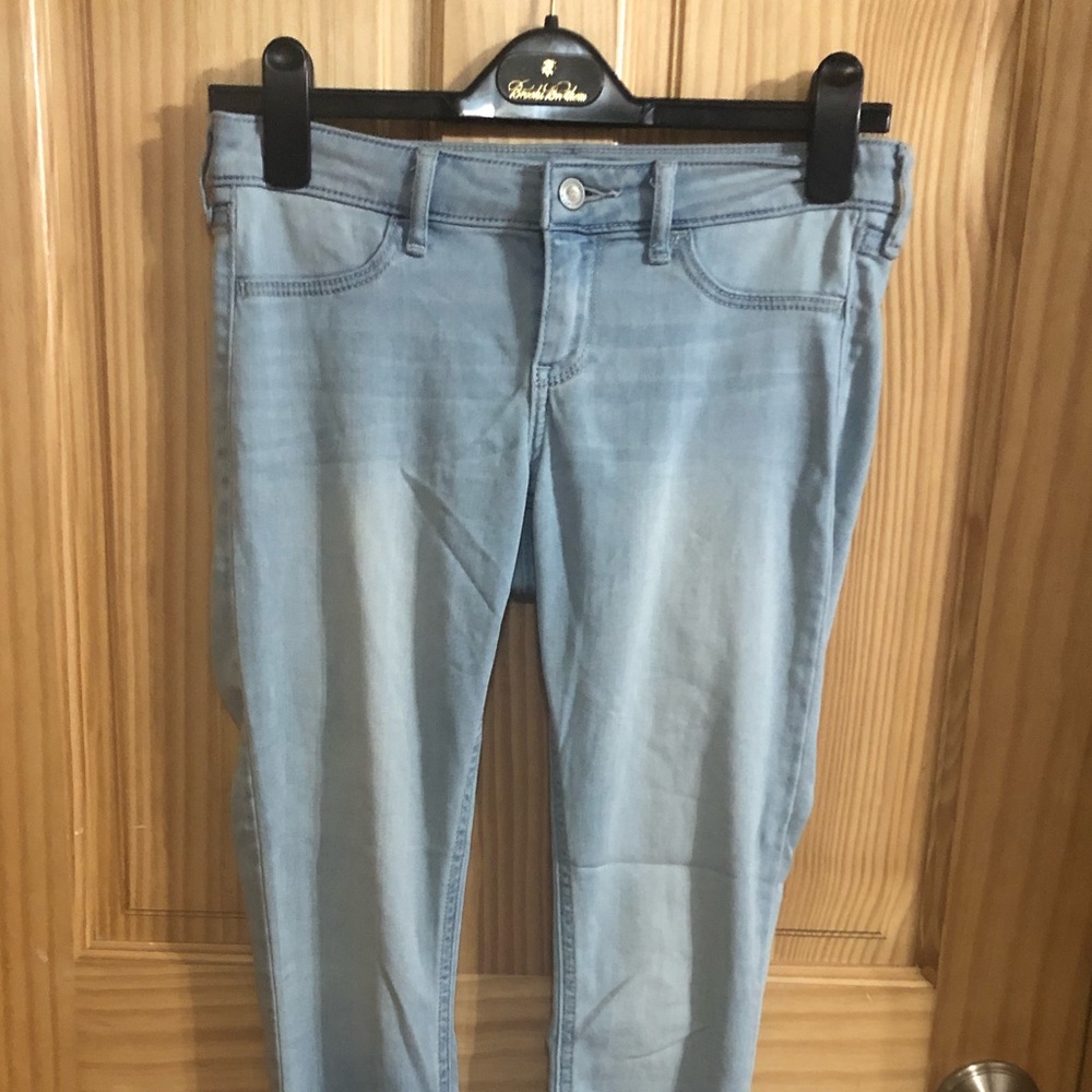 Hollister jeans